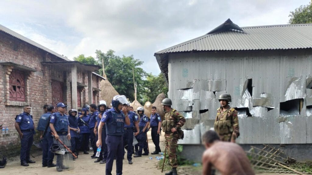 মহানবীর কটূক্তির প্রতিবাদ করাই হল কাল!
